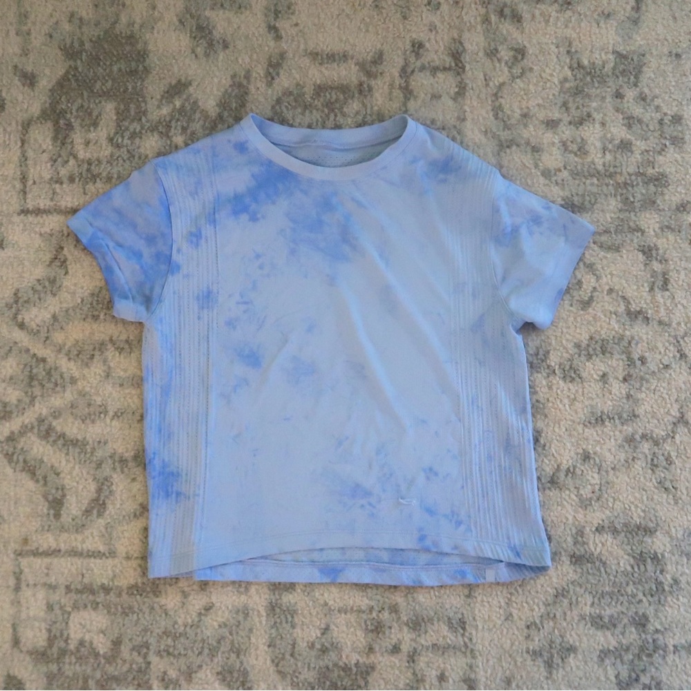 Light blue lululemon shirt!